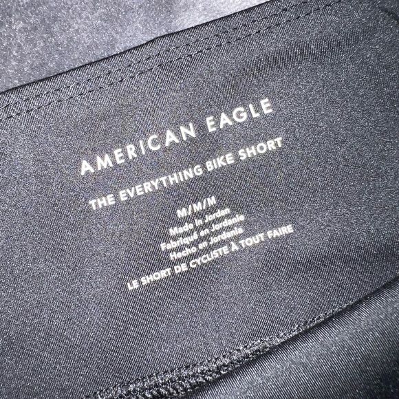 American Eagle The Everything Bike Short in Black Size Medium - Picture 2 of 5
